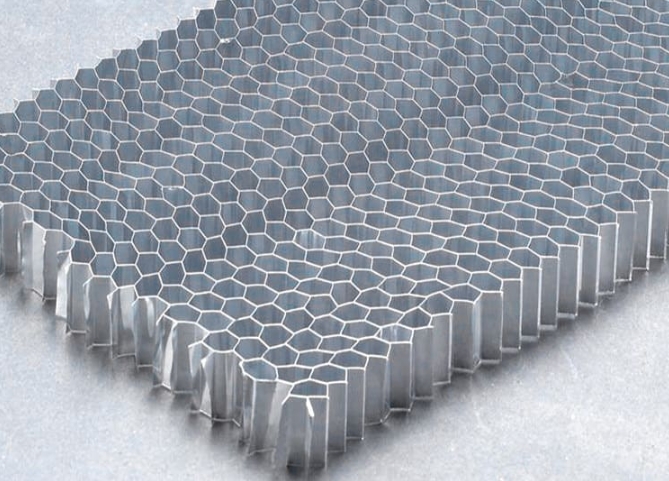 ¿Qué es exactamente un núcleo de panal de papel de aluminio?